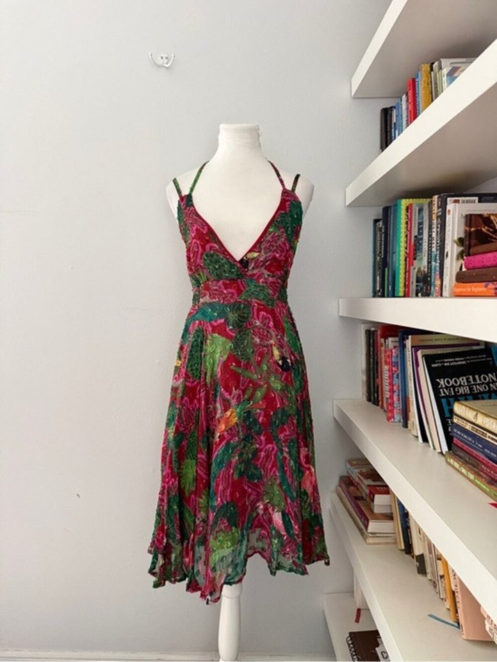 Just Bellina Floral V-Neck Midi Tropical Dress in Fuchsia and Green Small NWT
